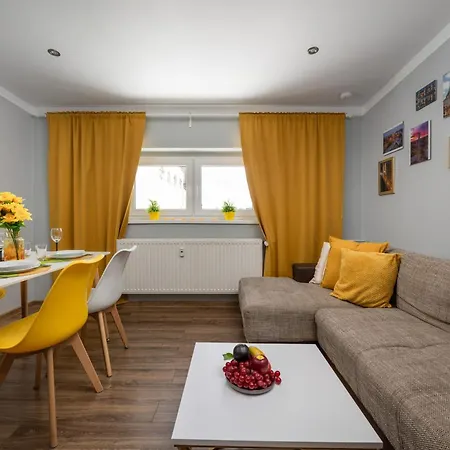 Market Square Corner Kuznicza By Renters * Wrocław